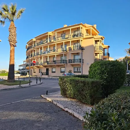2 Bed Appartment, Close To The Appartement *